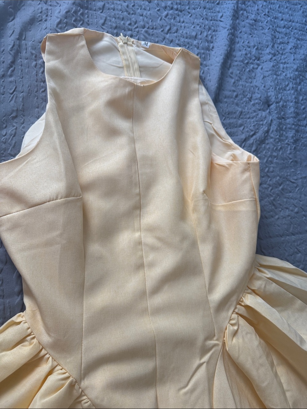 Classic Sleeveless Yellow Dress - Picture 2 of 2